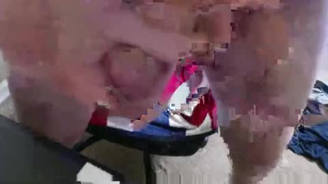 Snapshot of andy523 chatting on 19, 12, 2025 andy523 online show from 19, 12, 2025