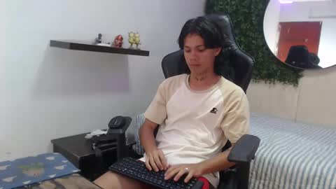 andy_dan1 online show from 28, 1, 2025