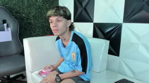 andy_dan1 online show from 13, 4, 2026