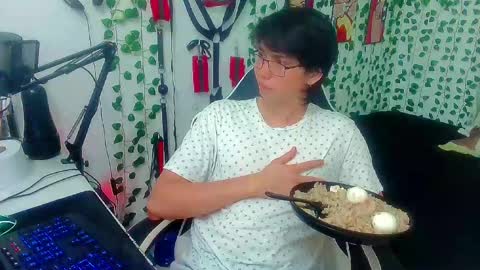 Andy Gray online show from 15, 4, 2026