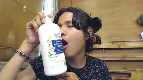 Snapshot of andy_staar18 chatting on 20, 11, 2025 andy online show from 20, 11, 2025