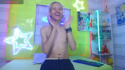 Snapshot of andy_staar18 chatting on 20, 12, 2025 andy online show from 20, 12, 2025