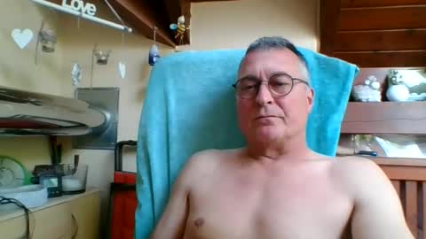 Snapshot of andybayern chatting on 27, 5, 2026 andybayern online show from 27, 5, 2026