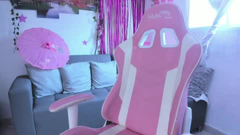          online show from 7, 1, 2025