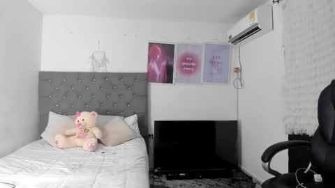          online show from 2, 3, 2026