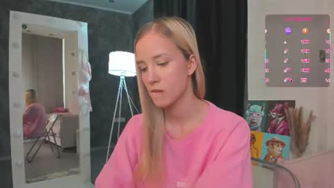 Snapshot of anellyball_ chatting on 14, 7, 2026 Anelly online show from 14, 7, 2026