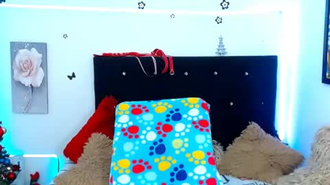 Snapshot of ange_drty chatting on 1, 12, 2024 ange_drty online show from 1, 12, 2024