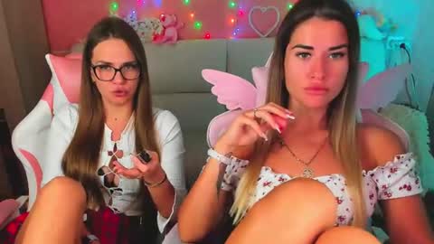 Ivanna and Jessica online show from 19, 6, 2026