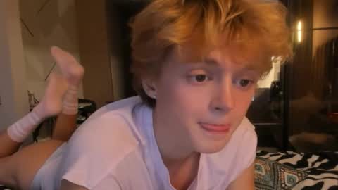 angel_andreww online show from 16, 5, 2026