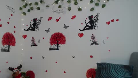 Angel Curl online show from 18, 1, 2025