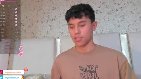 ngel Esteban  online show from 28, 2, 2025