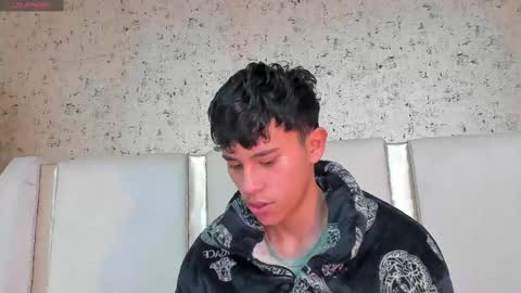 ngel Esteban  online show from 1, 3, 2025