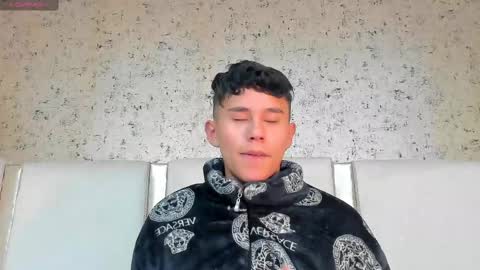 ngel Esteban  online show from 8, 3, 2025