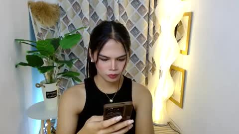 angela online show from 28, 2, 2025