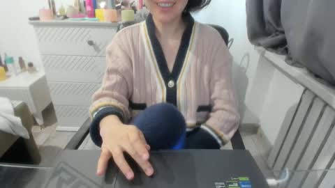 Snapshot of angel_lee__ chatting on 9, 3, 2025 angel_lee__ online show from 9, 3, 2025
