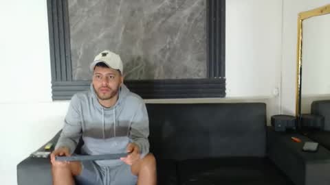 Snapshot of angel_villareal_ chatting on 10, 2, 2026 angel_villareal_ online show from 10, 2, 2026