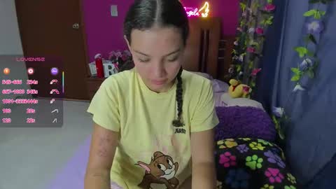 Snapshot of angela_hank2_ chatting on 8, 10, 2025 ANGELA  online show from 8, 10, 2025