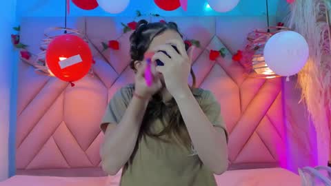 Snapshot of angelaa_cute chatting on 18, 2, 2025 ANGELA online show from 18, 2, 2025