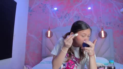 Snapshot of angelaa_cute chatting on 27, 2, 2025 ANGELA online show from 27, 2, 2025