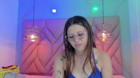 Snapshot of angelaa_cute chatting on 17, 6, 2026 ANGELA online show from 17, 6, 2026