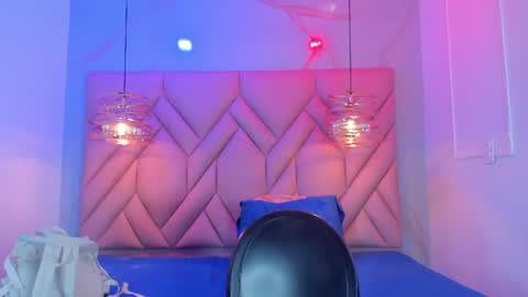 Snapshot of angelaa_cute chatting on 28, 7, 2026 ANGELA online show from 28, 7, 2026