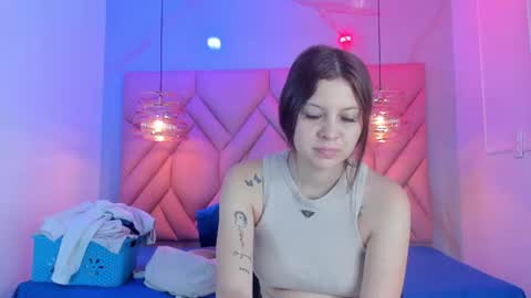 Snapshot of angelaa_cute chatting on 29, 7, 2026 ANGELA online show from 29, 7, 2026