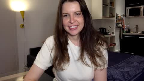 Snapshot of angeladarkk chatting on 24, 9, 2025 Angela online show from 24, 9, 2025