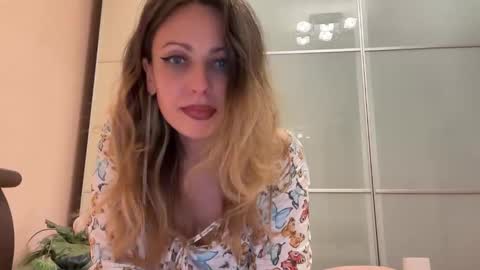 AngelAlexiss online show from 21, 9, 2025