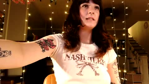 Snapshot of angelalice555 chatting on 16, 6, 2026 angelalice555 online show from 16, 6, 2026