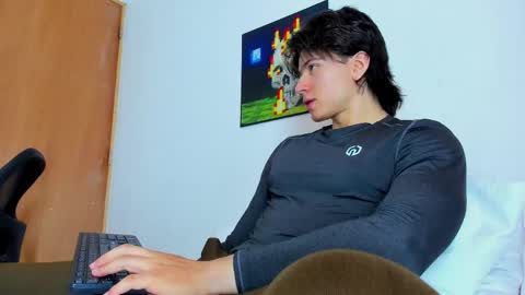Snapshot of angelbennet_ chatting on 5, 6, 2026 Angel Bennet online show from 5, 6, 2026