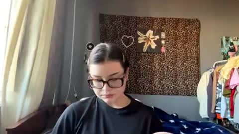 angelcatier online show from 28, 6, 2026