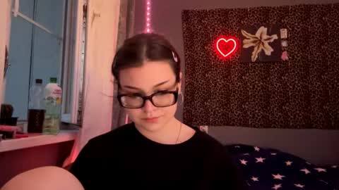 angelcatier online show from 4, 7, 2026