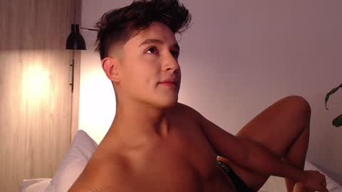 Snapshot of angelcossio chatting on 7, 12, 2024 Angel online show from 7, 12, 2024