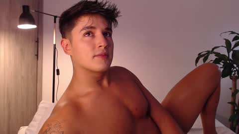 Snapshot of angelcossio chatting on 24, 12, 2024 Angel online show from 24, 12, 2024