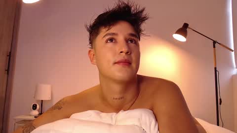 Snapshot of angelcossio chatting on 1, 10, 2025 Angel online show from 1, 10, 2025