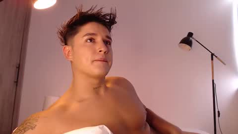 Snapshot of angelcossio chatting on 2, 10, 2025 Angel online show from 2, 10, 2025