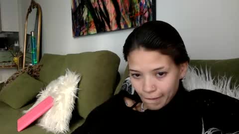 Snapshot of angelia01m chatting on 1, 10, 2025 angelia01m online show from 1, 10, 2025