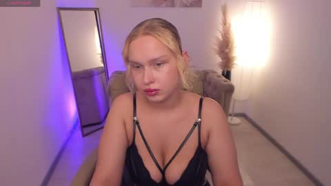 Angelic beauty online show from 20, 5, 2026