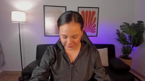 Angelica Cross online show from 1, 6, 2026