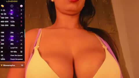 Snapshot of angelica_hot19 chatting on 18, 12, 2025 angelica_hot19 online show from 18, 12, 2025