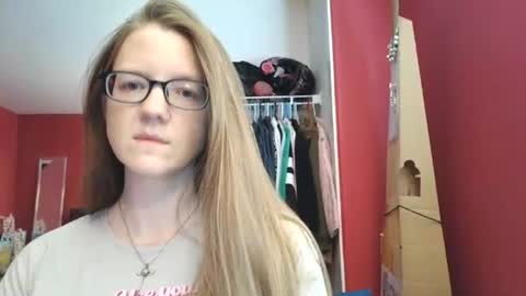 Snapshot of angelicangel3 chatting on 17, 6, 2026 AngelicAngel online show from 17, 6, 2026