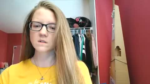 Snapshot of angelicangel3 chatting on 26, 6, 2026 AngelicAngel online show from 26, 6, 2026