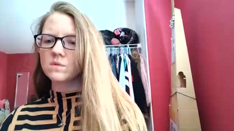 Snapshot of angelicangel3 chatting on 24, 7, 2026 AngelicAngel online show from 24, 7, 2026