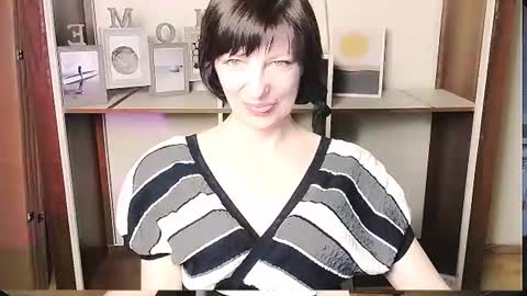 Snapshot of angelinalov_ chatting on 21, 6, 2026 Angelina online show from 21, 6, 2026