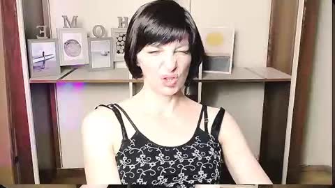 Snapshot of angelinalov_ chatting on 27, 6, 2026 Angelina online show from 27, 6, 2026