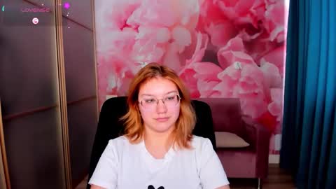 AngelinaLow online show from 13, 1, 2026