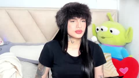 Snapshot of angeline__smith chatting on 13, 12, 2024 Angeline Smith  online show from 13, 12, 2024