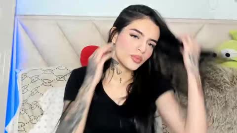 Snapshot of angeline__smith chatting on 11, 2, 2025 Angeline Smith  online show from 11, 2, 2025