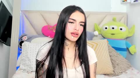 Snapshot of angeline__smith chatting on 24, 2, 2025 Angeline Smith  online show from 24, 2, 2025