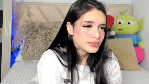 Snapshot of angeline__smith chatting on 9, 3, 2025 Angeline Smith  online show from 9, 3, 2025